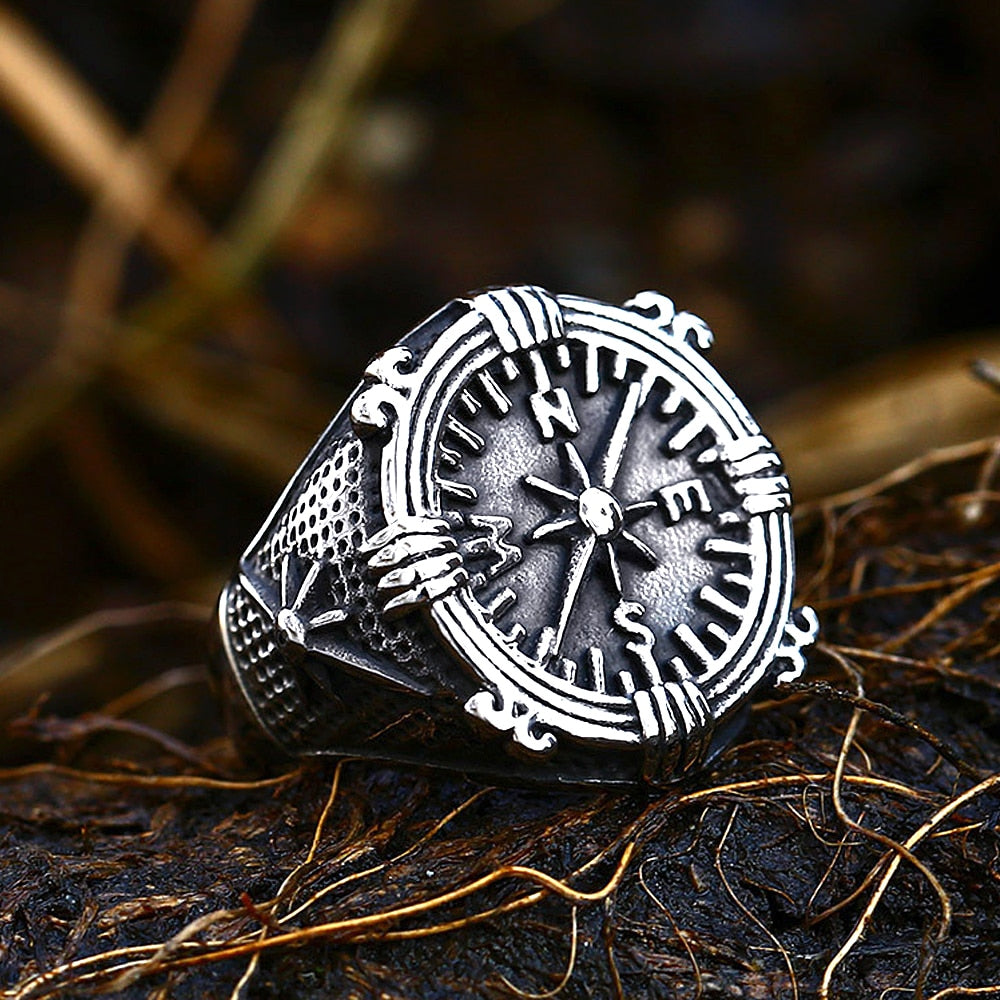 Wikinger Ring mit nordischem Kompass