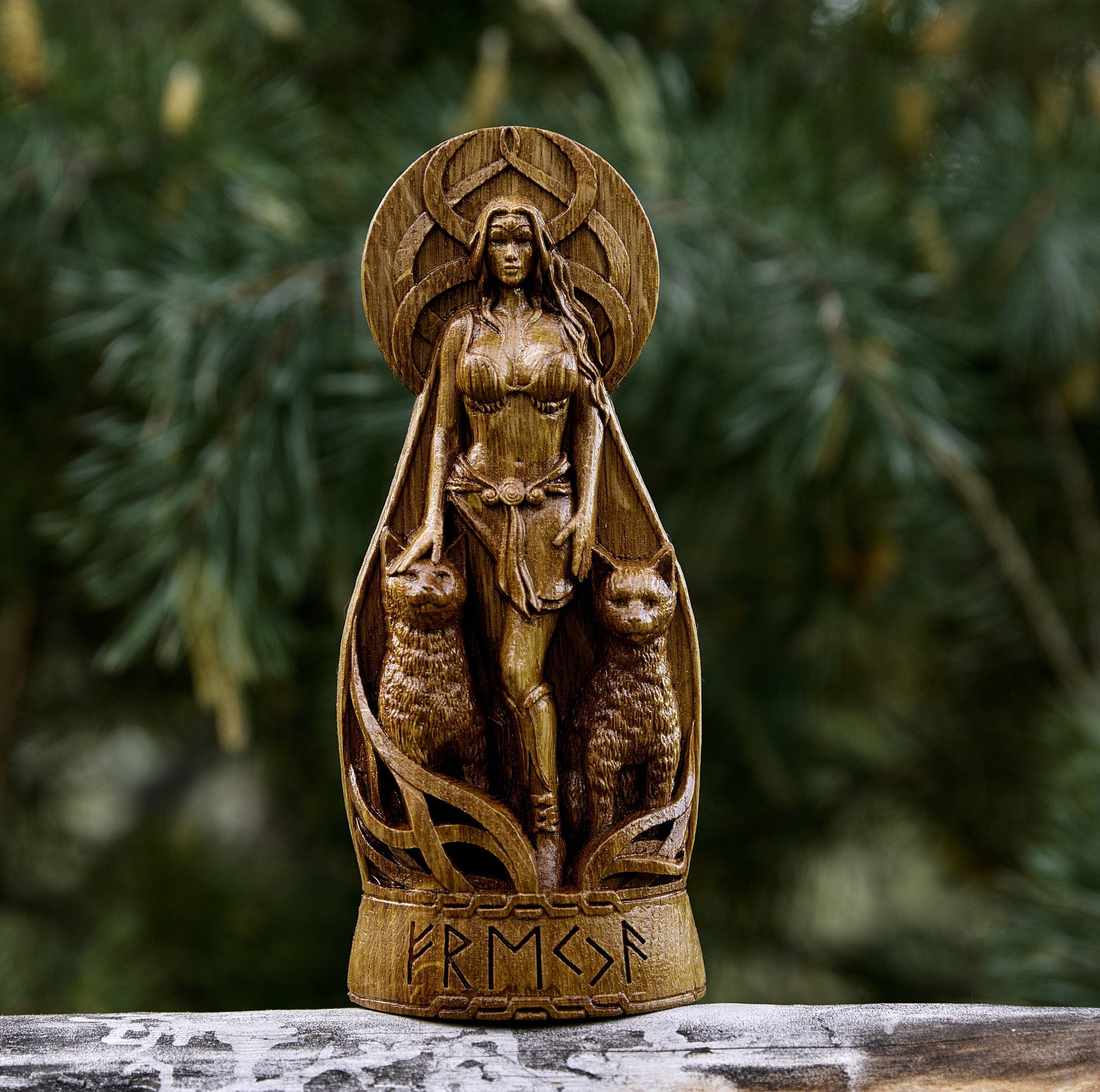 Freya, nordische Göttin Holz-Altar-Skulptur