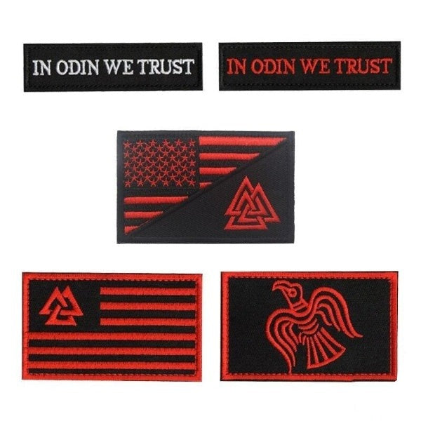 Schwarzes und rotes Viking taktisches Abzeichen