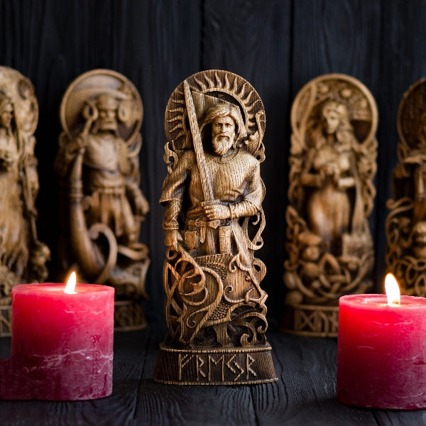 Freyr Skulptur, Nordischer Gott Holzschnitzerei Statue